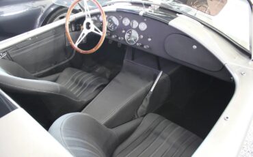 Superformance-Cobra-1965-3