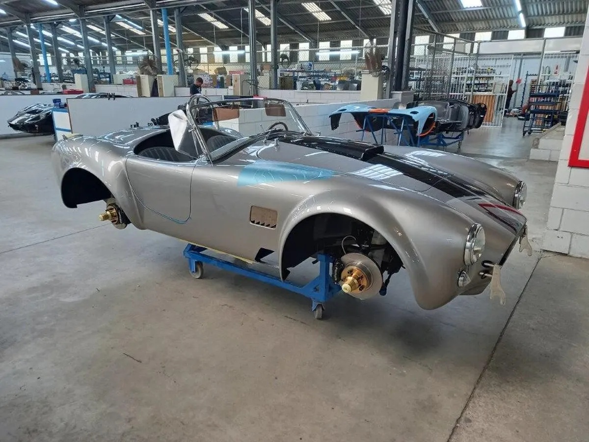 Superformance-Cobra-1965-5