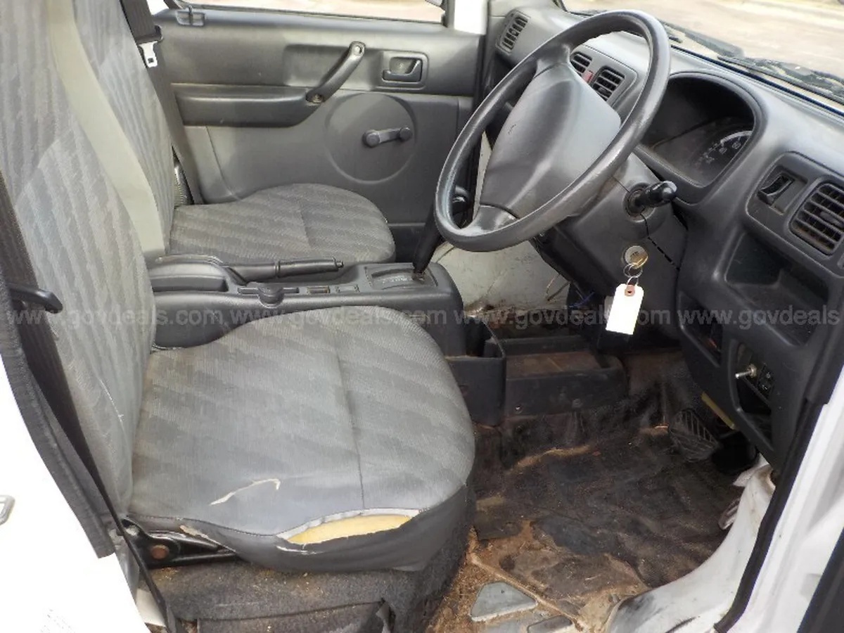 Suzuki-Carry-1992-White-Gray-1