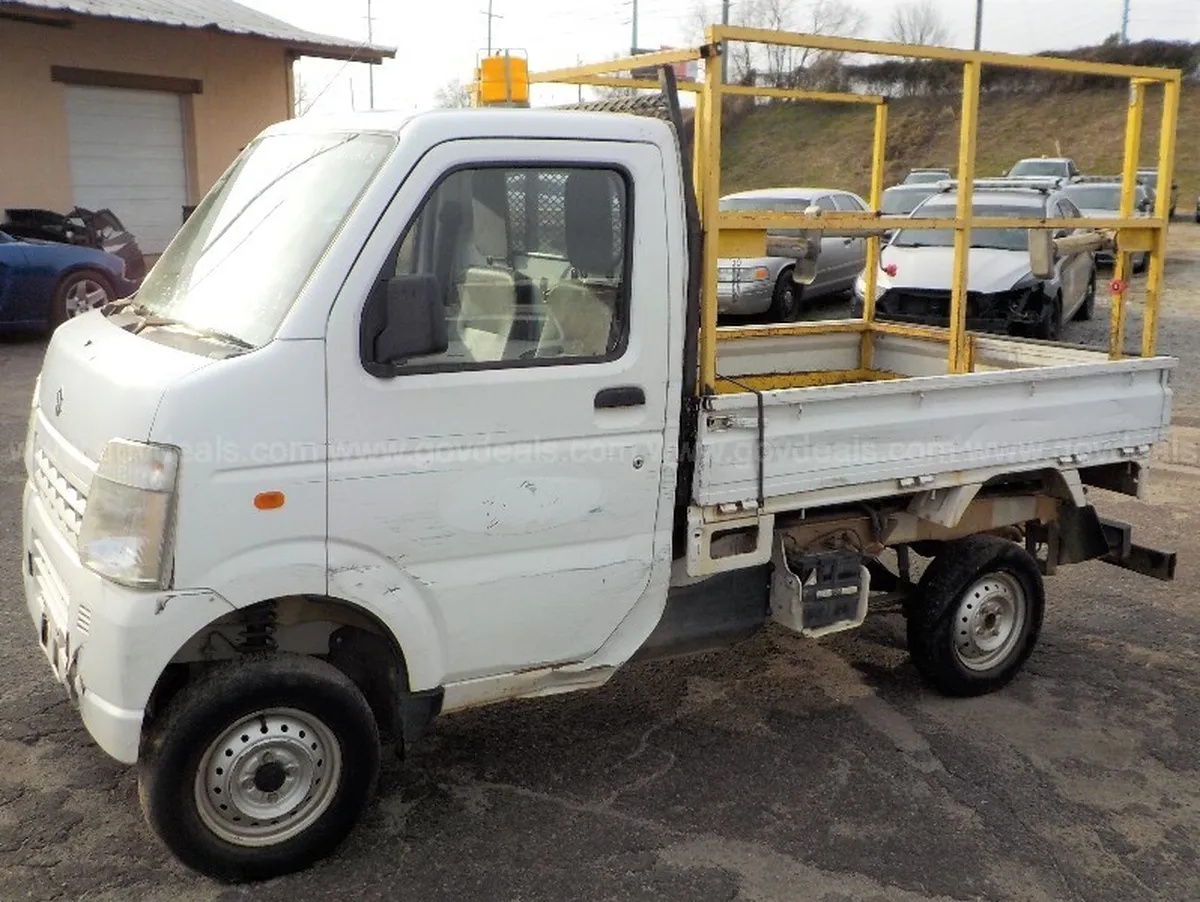 Suzuki-Carry-1992-White-Gray