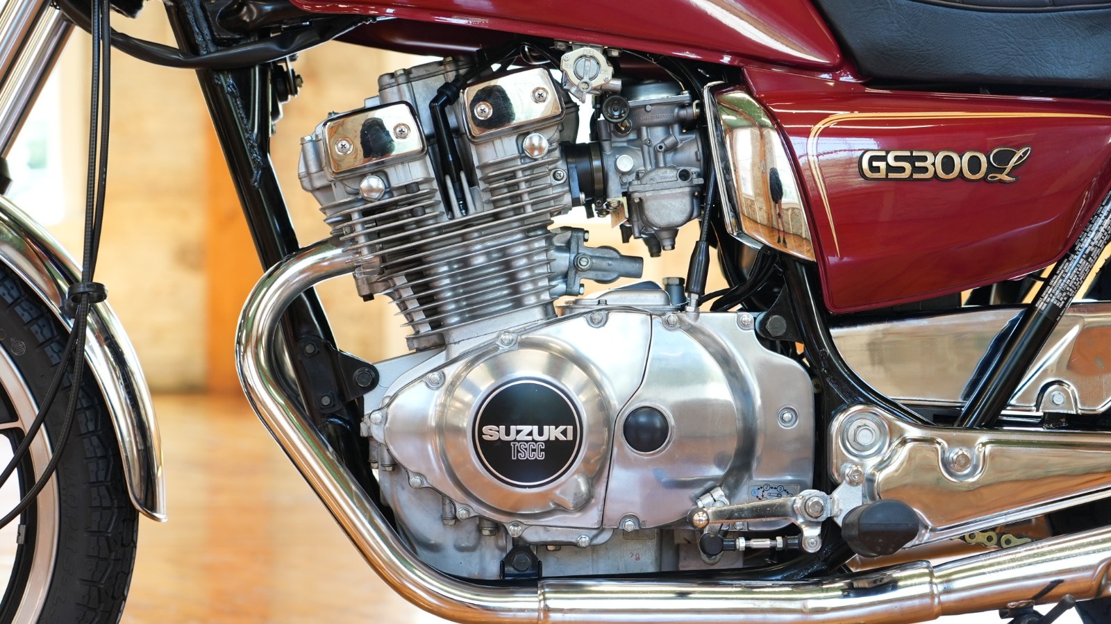 Suzuki-GS-1982-3