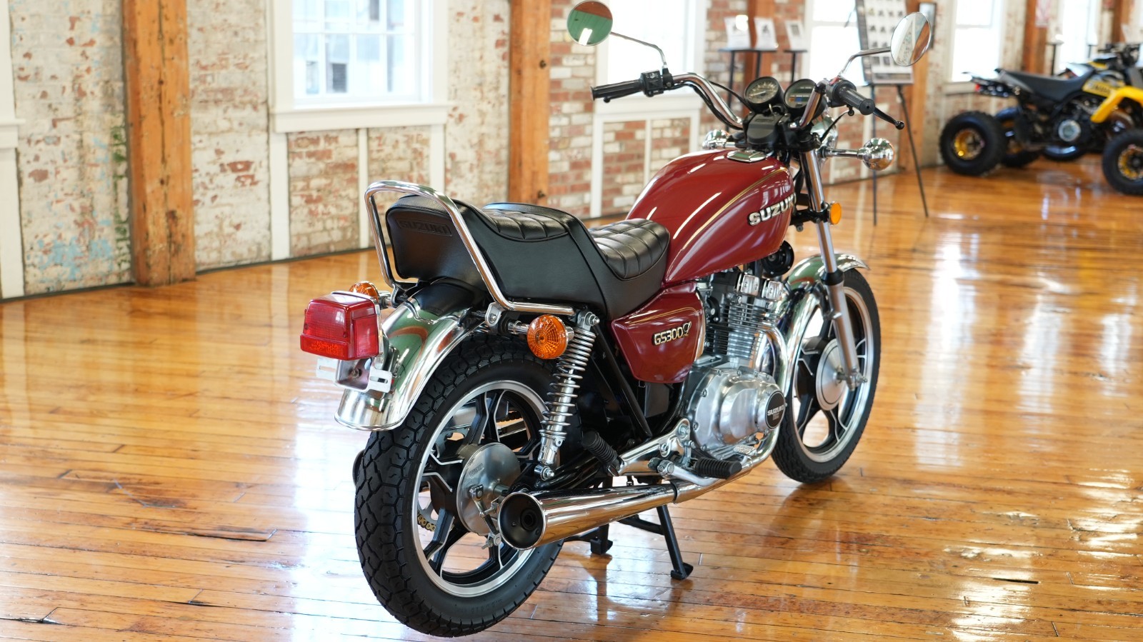 Suzuki-GS-1982-5