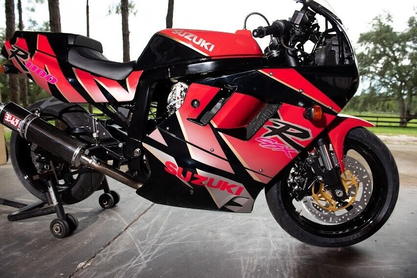 Suzuki-GSX-R-1992-12