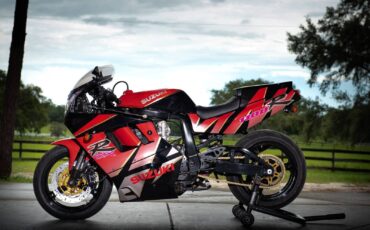 Suzuki-GSX-R-1992-2