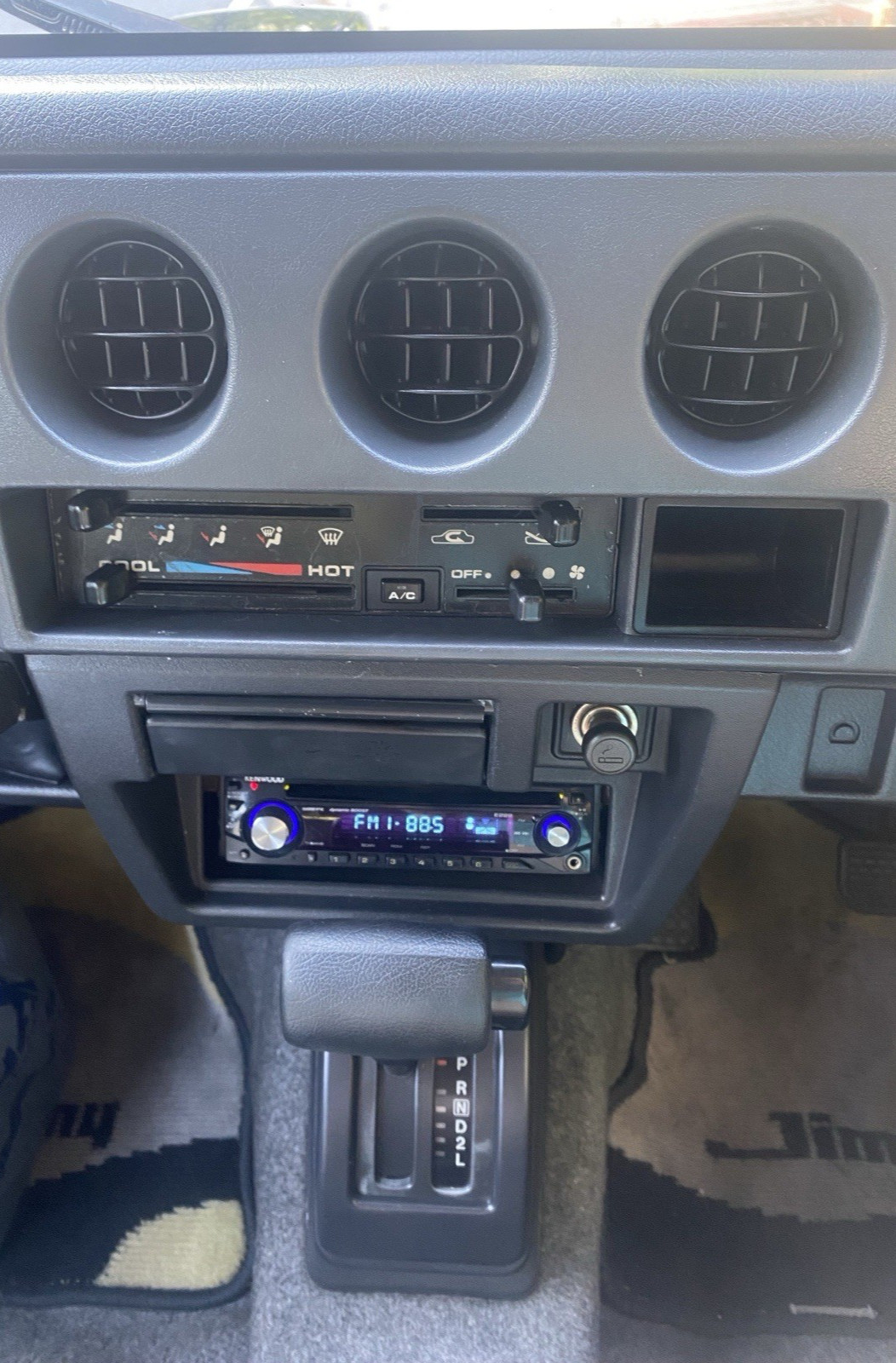 Suzuki-Jimny-1996-SUV-2