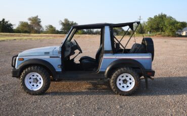 Suzuki-Samurai-1987-Convertible-2
