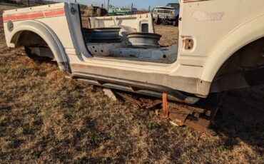 Suzuki-Samurai-1987-Convertible-7