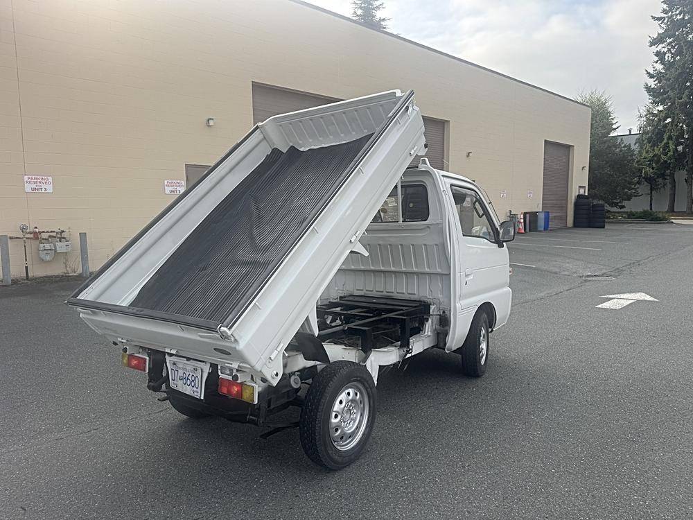 Suzuki-carry-dump-4x4-1992-white-1