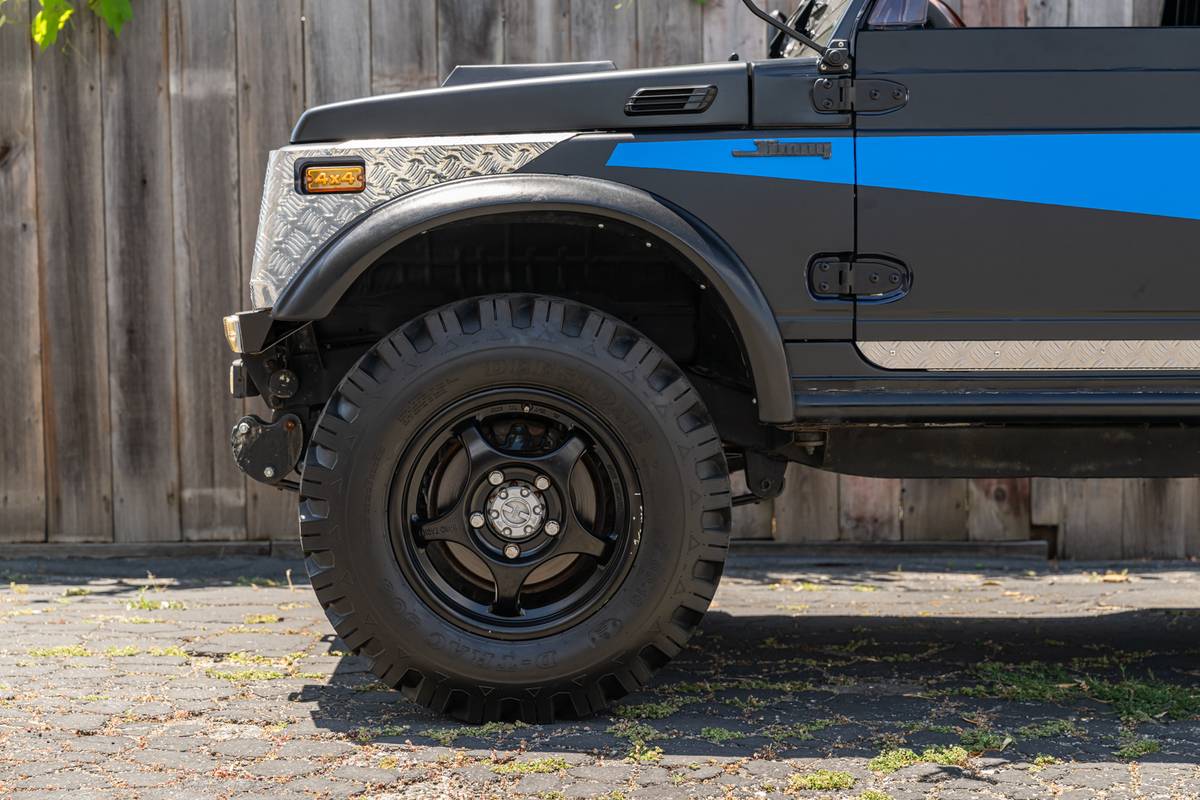 Suzuki-jimny-1992-43