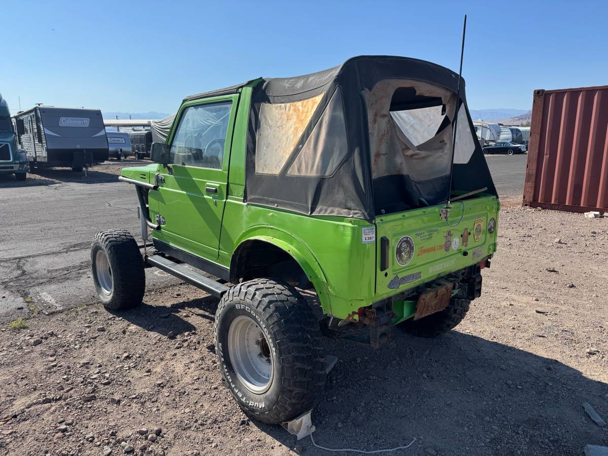 Suzuki-samurai-1986-green-2