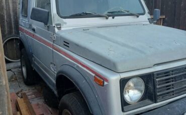 Suzuki-samurai-1986-grey-1