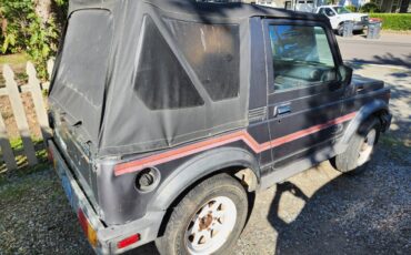 Suzuki-samurai-1986-grey-2