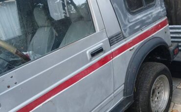 Suzuki-samurai-1986-grey-2