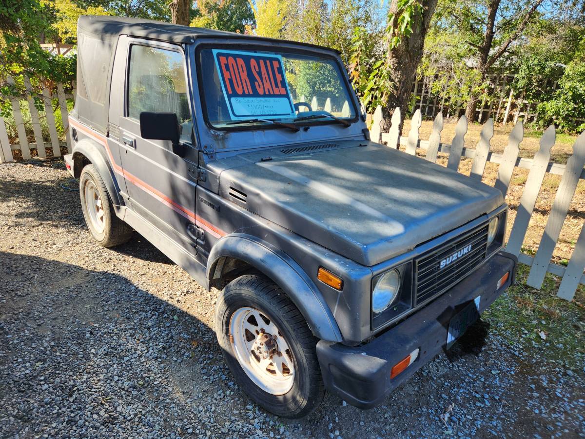 Suzuki-samurai-1986-grey-5