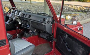 Suzuki-samurai-1986-red-15