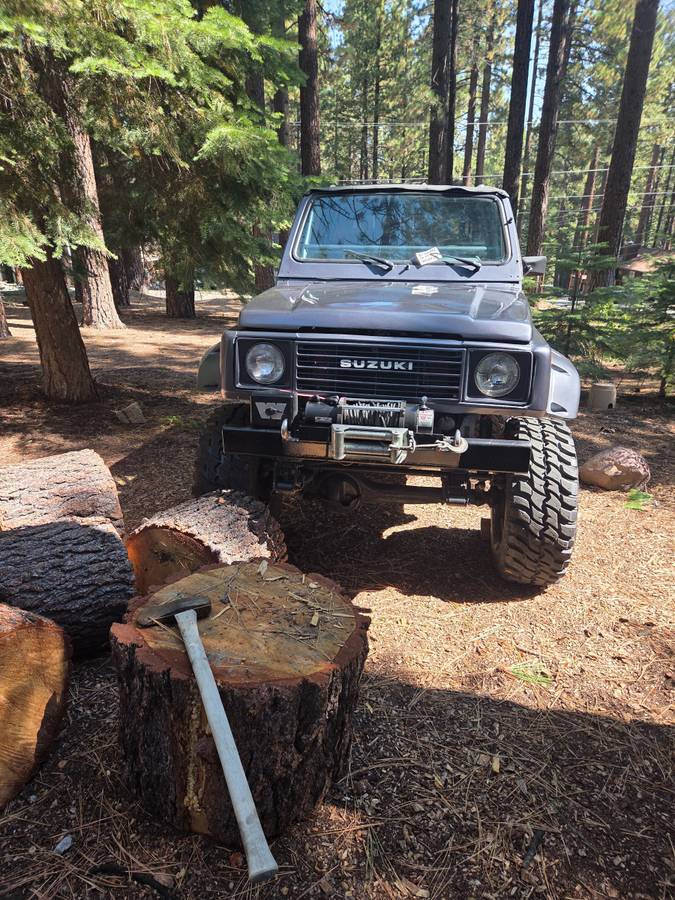Suzuki-samurai-1987-2