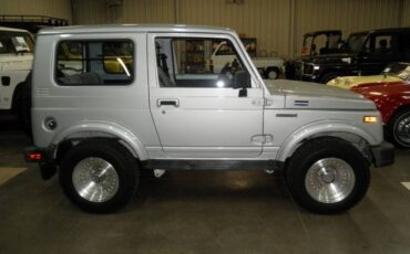 Suzuki-samurai-1988-1