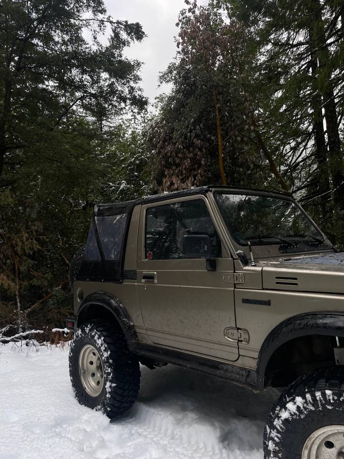 Suzuki-samurai-1988-1
