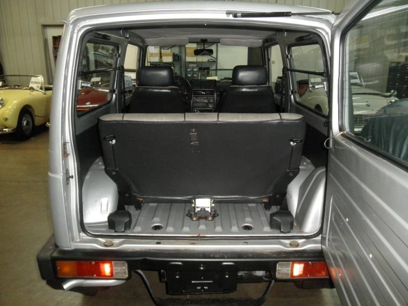 Suzuki-samurai-1988-4