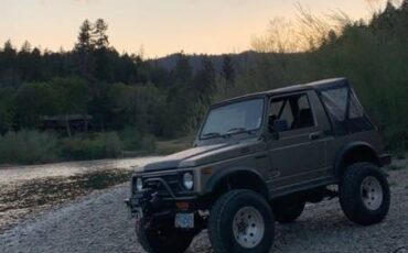Suzuki-samurai-1988-5