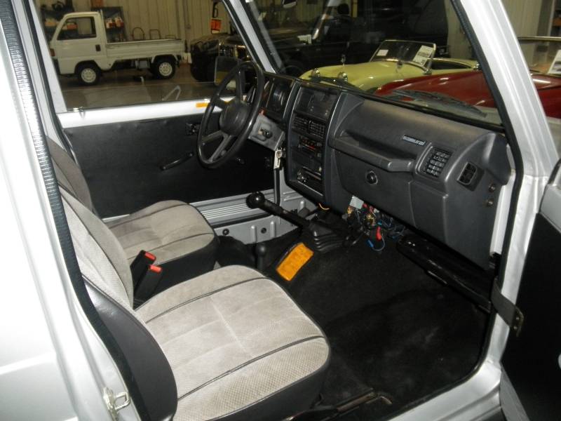 Suzuki-samurai-1988-6