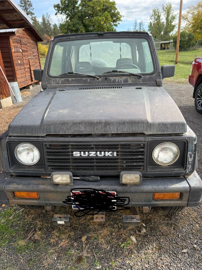 Suzuki-samurai-1988-black-2
