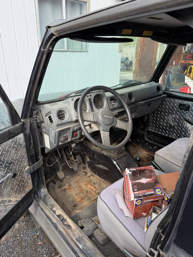 Suzuki-samurai-1988-black-7