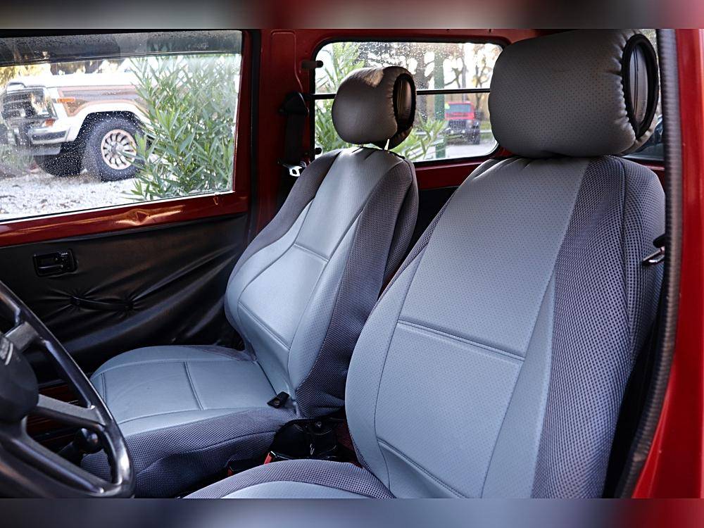 Suzuki-samurai-1988-red-12