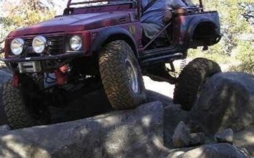 Suzuki-samurai-1988-red-2