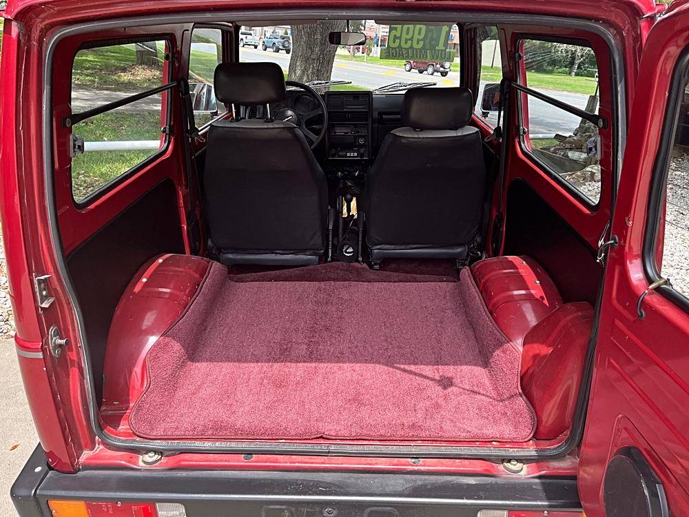 Suzuki-samurai-1988-red-42