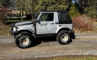 Suzuki-samurai-1988-silver-2