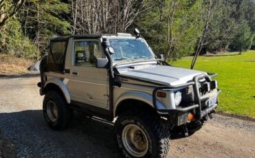 Suzuki-samurai-1988-silver