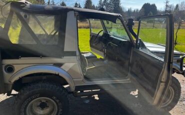 Suzuki-samurai-1988-silver-5