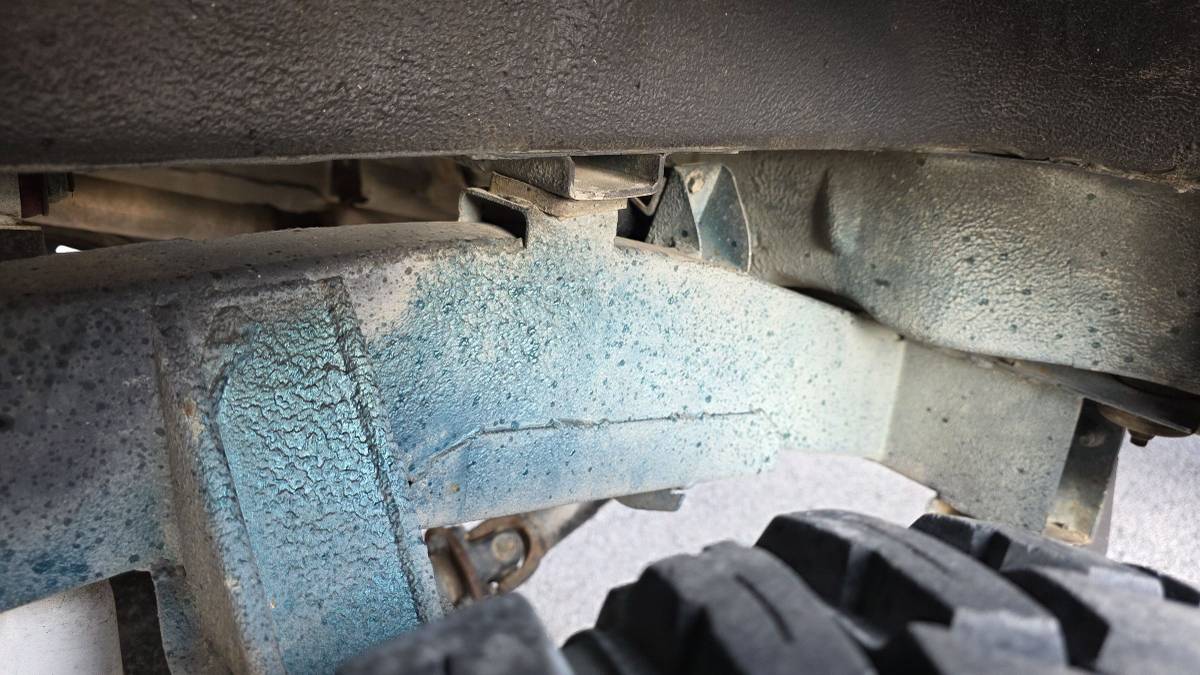 Suzuki-samurai-1990-green-10