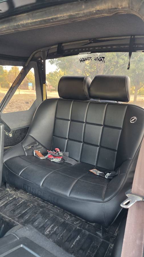 Suzuki-samurai-1990-green-16