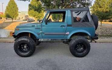 Suzuki-samurai-1990-green