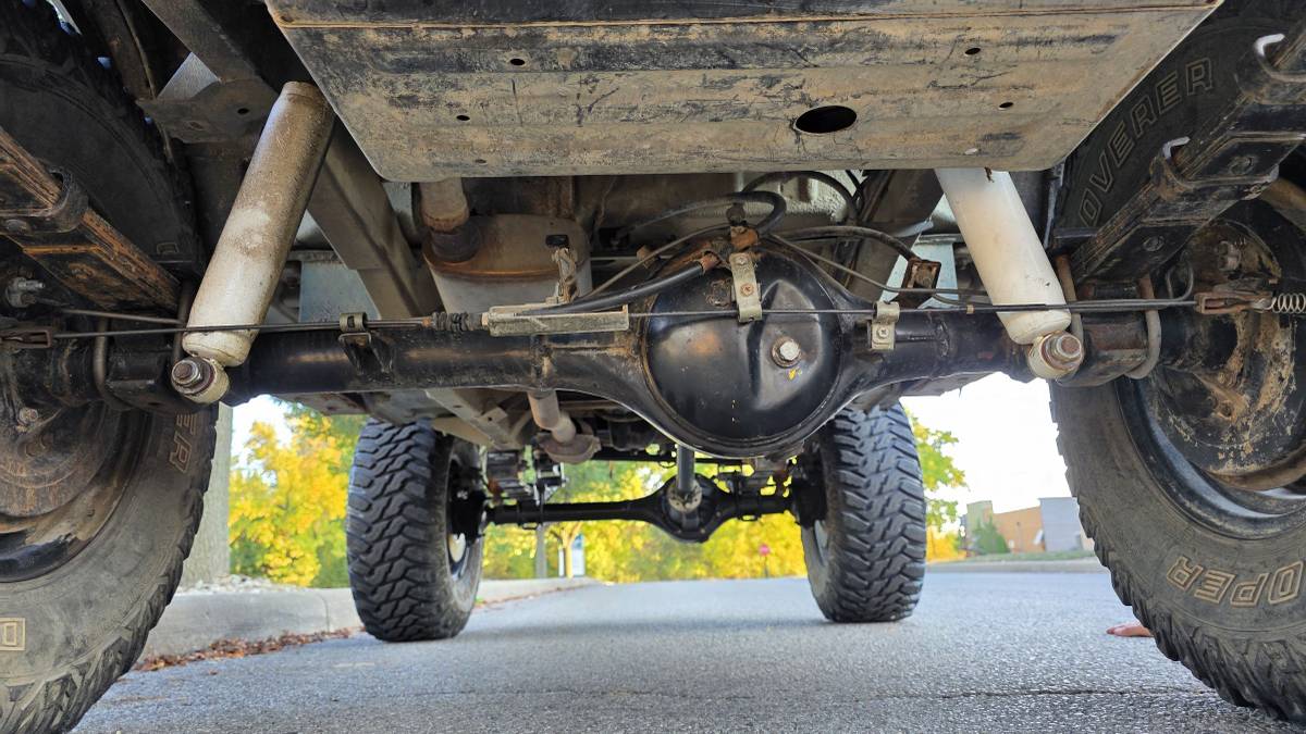 Suzuki-samurai-1990-green-9