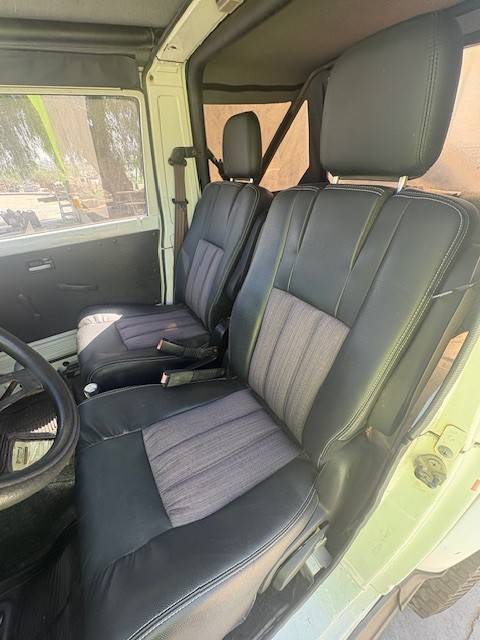 Suzuki-samurai-1991-white-3