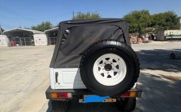 Suzuki-samurai-1991-white-9