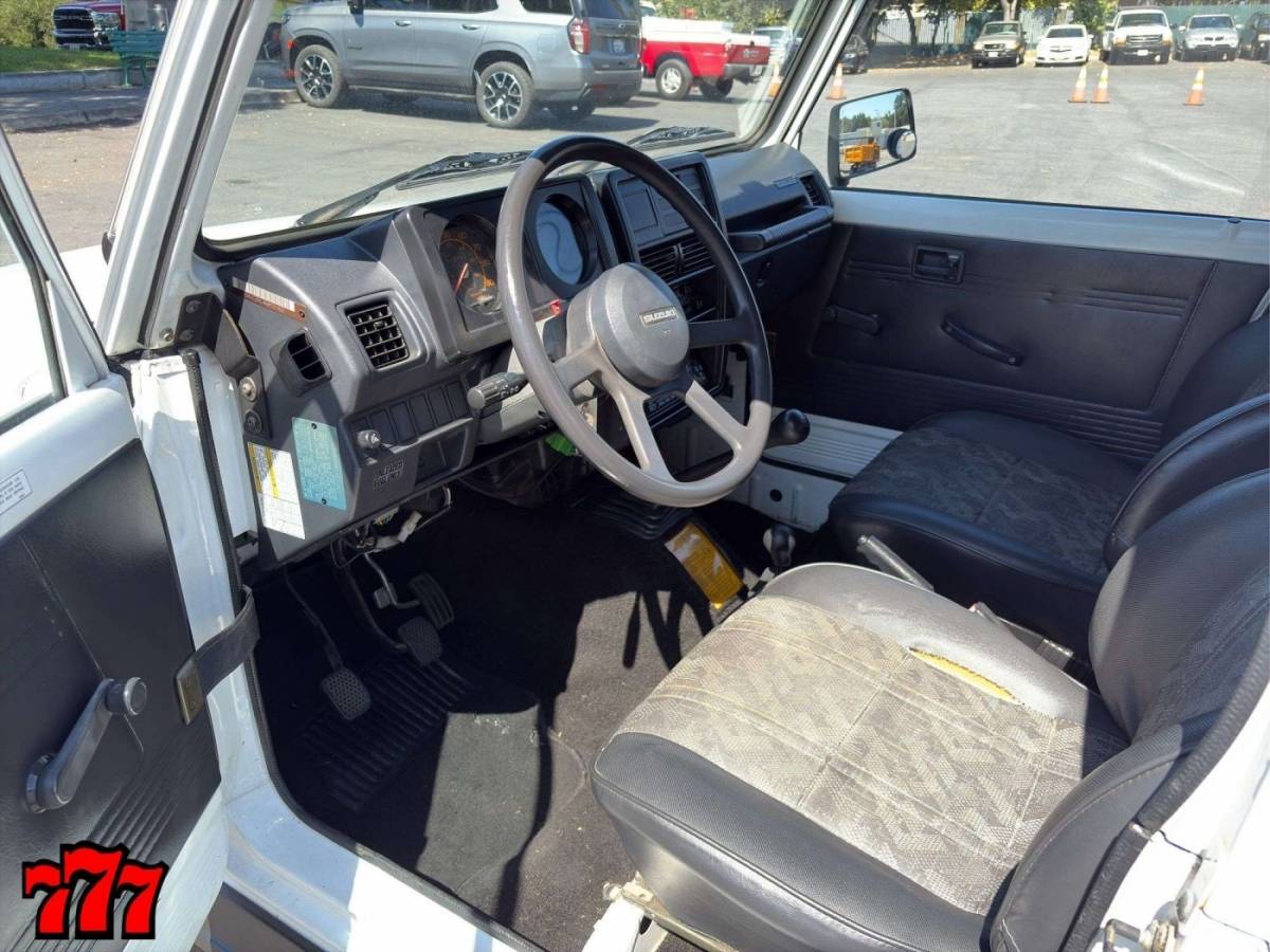 Suzuki-samurai-1992-6