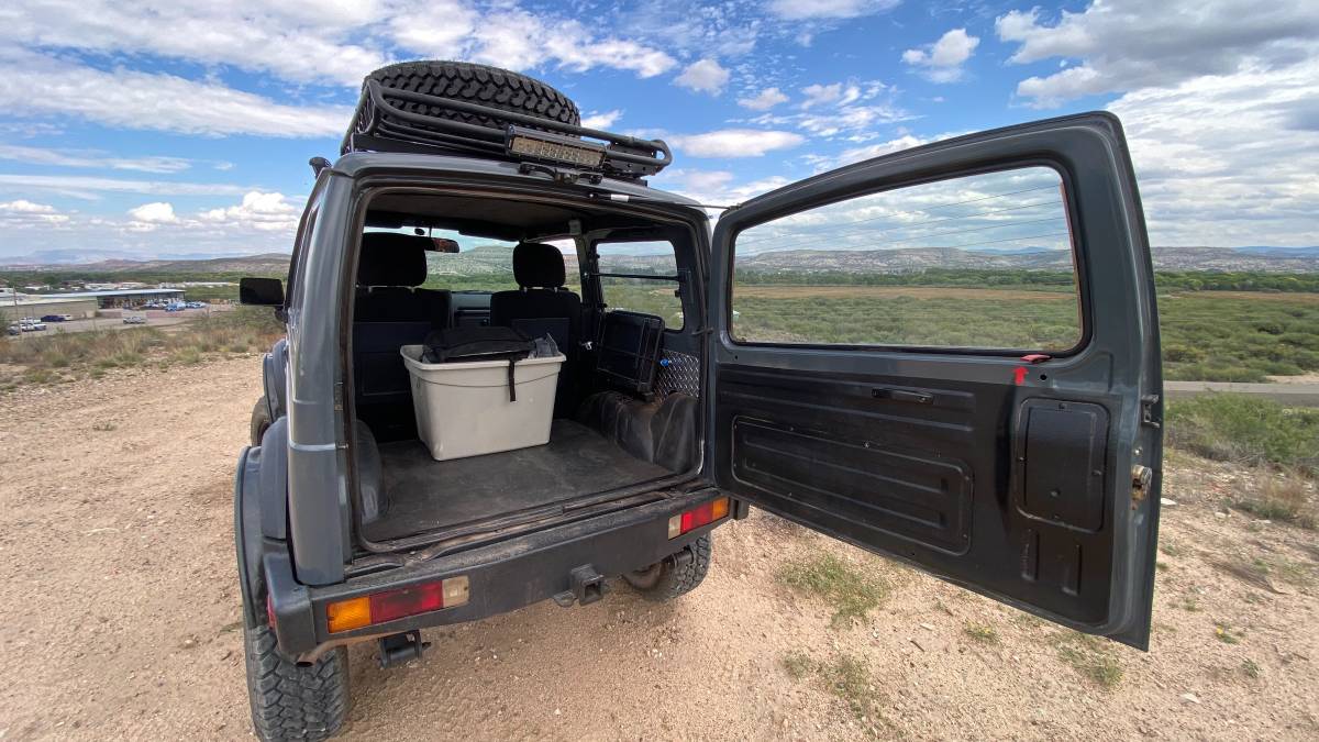 Suzuki-samurai-sj413-tintop-1988-grey-6