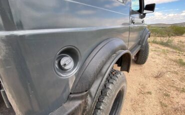 Suzuki-samurai-sj413-tintop-1988-grey-9
