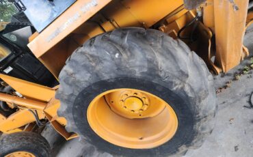 The-case-580d-backhoe-diesel-1996