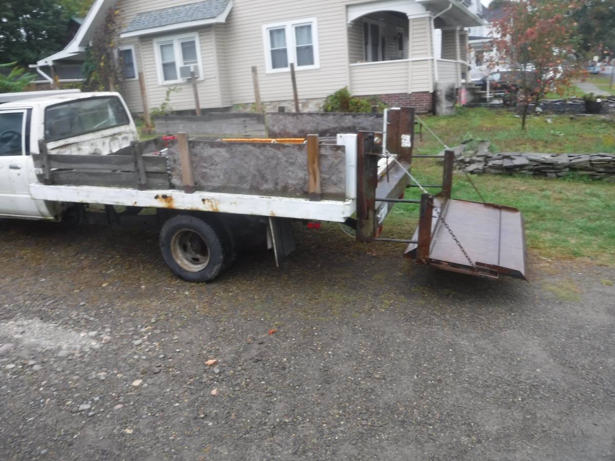 Toyota-1-ton-truck-1986-white-2