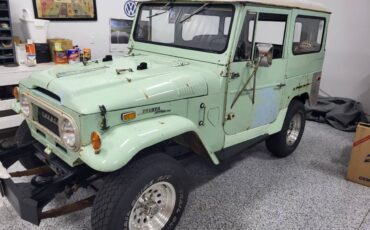 Toyota-1971-green-1