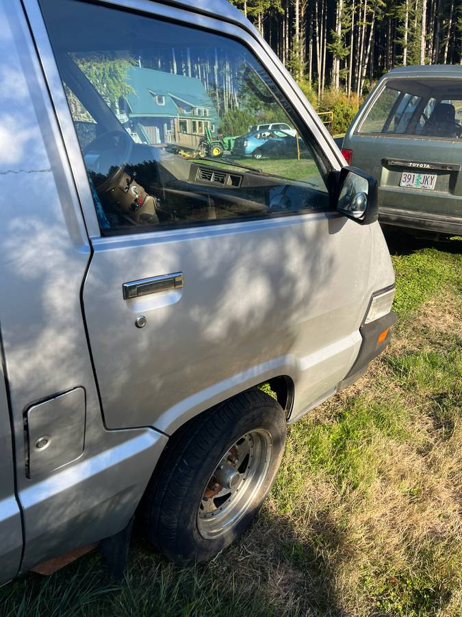 Toyota-1986-green-8
