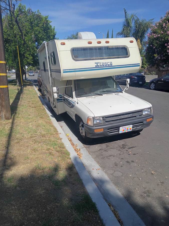 Toyota-1990-white-10