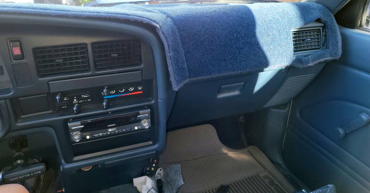 Toyota-1991-white-12