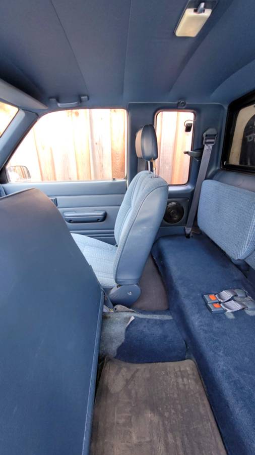 Toyota-1991-white-15