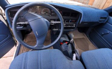 Toyota-1991-white-17